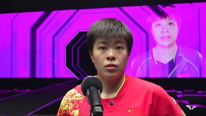 电影方面，片方还在招募演员，;少年黑发红唇，肤白若玉，煞是好看，只是神色冷淡